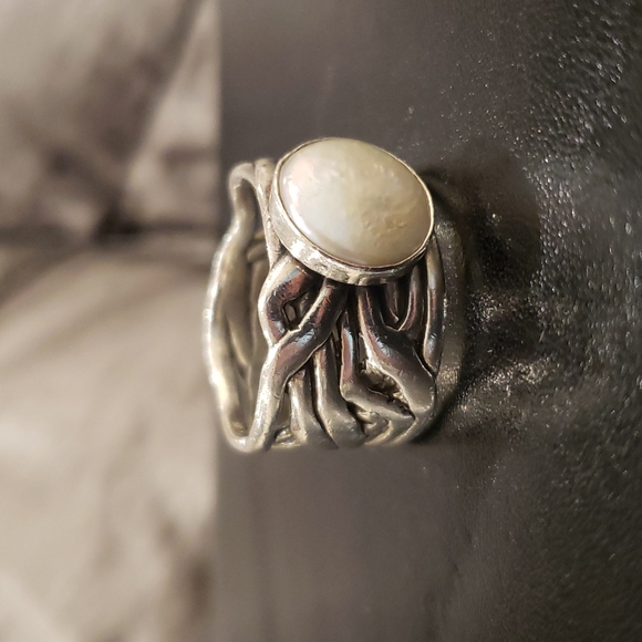 Silpada Coin Pearl Mermaid Ring with Sterling Silver Weave - Picture 2 of 6